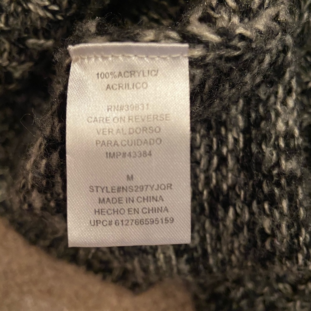 Fox Sweater - Picture 4 of 4